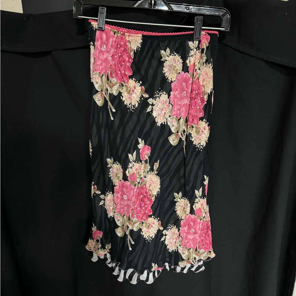 Beaded layered skirt by Fashion Spy